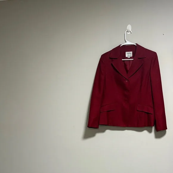 Collections for Le Suit Burgundy Suit Set - Picture 7 of 9